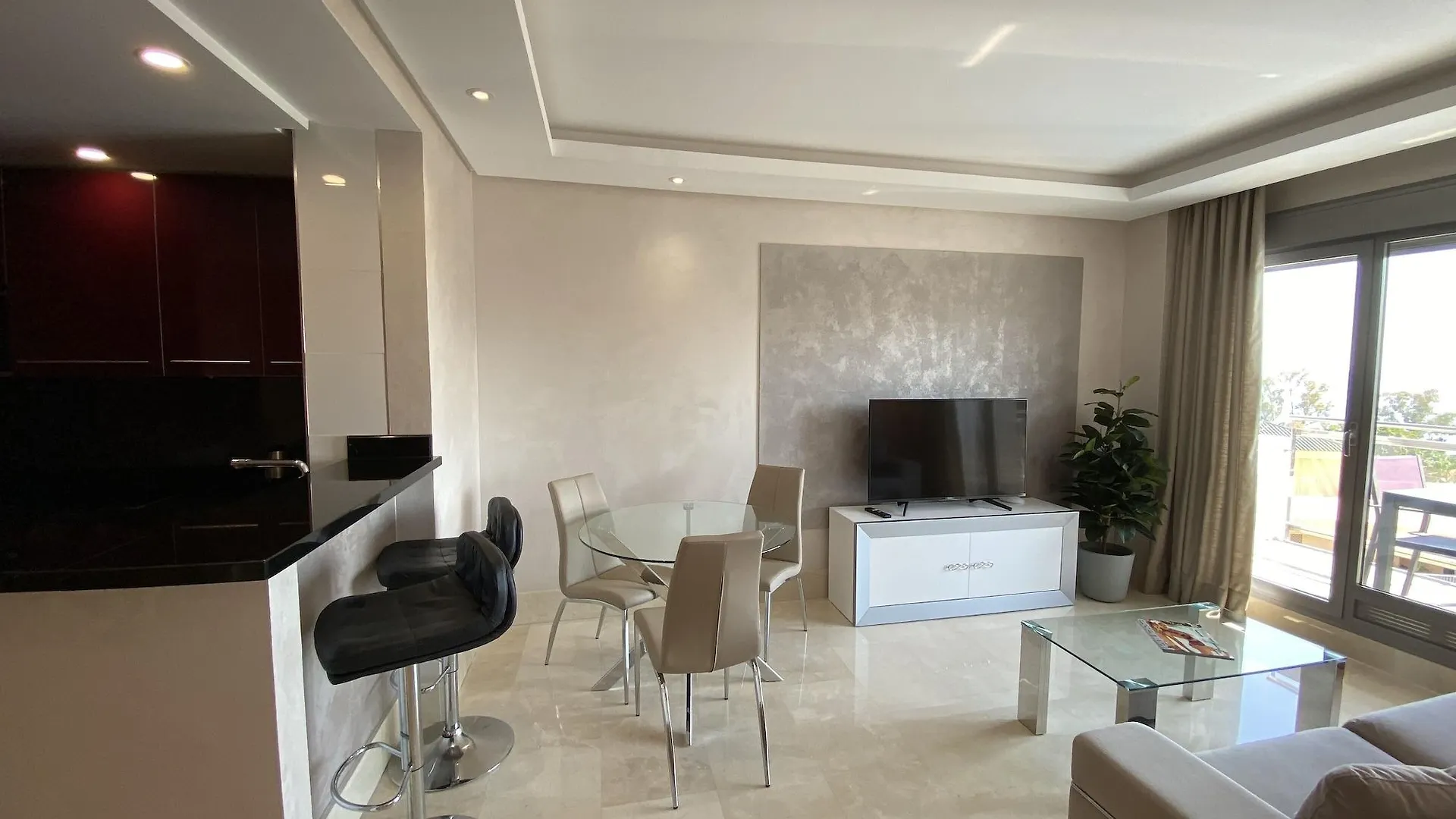Artplatinum Suites & Apartments Benalmádena