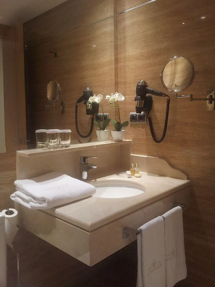 Artplatinum Suites & Apartments Benalmádena 4*,  Hiszpania
