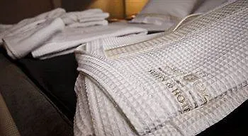 **** Aparthotel Artplatinum Suites & Apartments Benalmadena Spain
